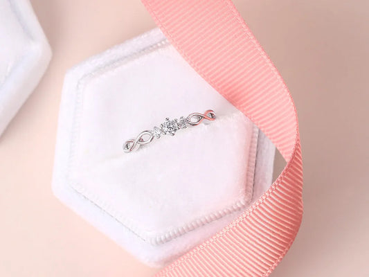 Anillo "Encanto Real"