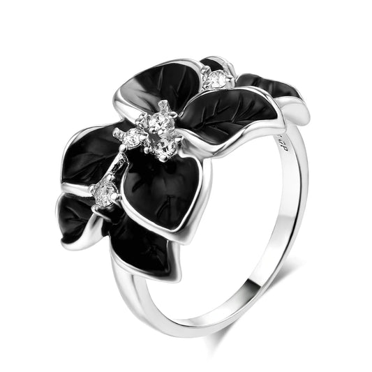Anillo "Pétalo de Luna"